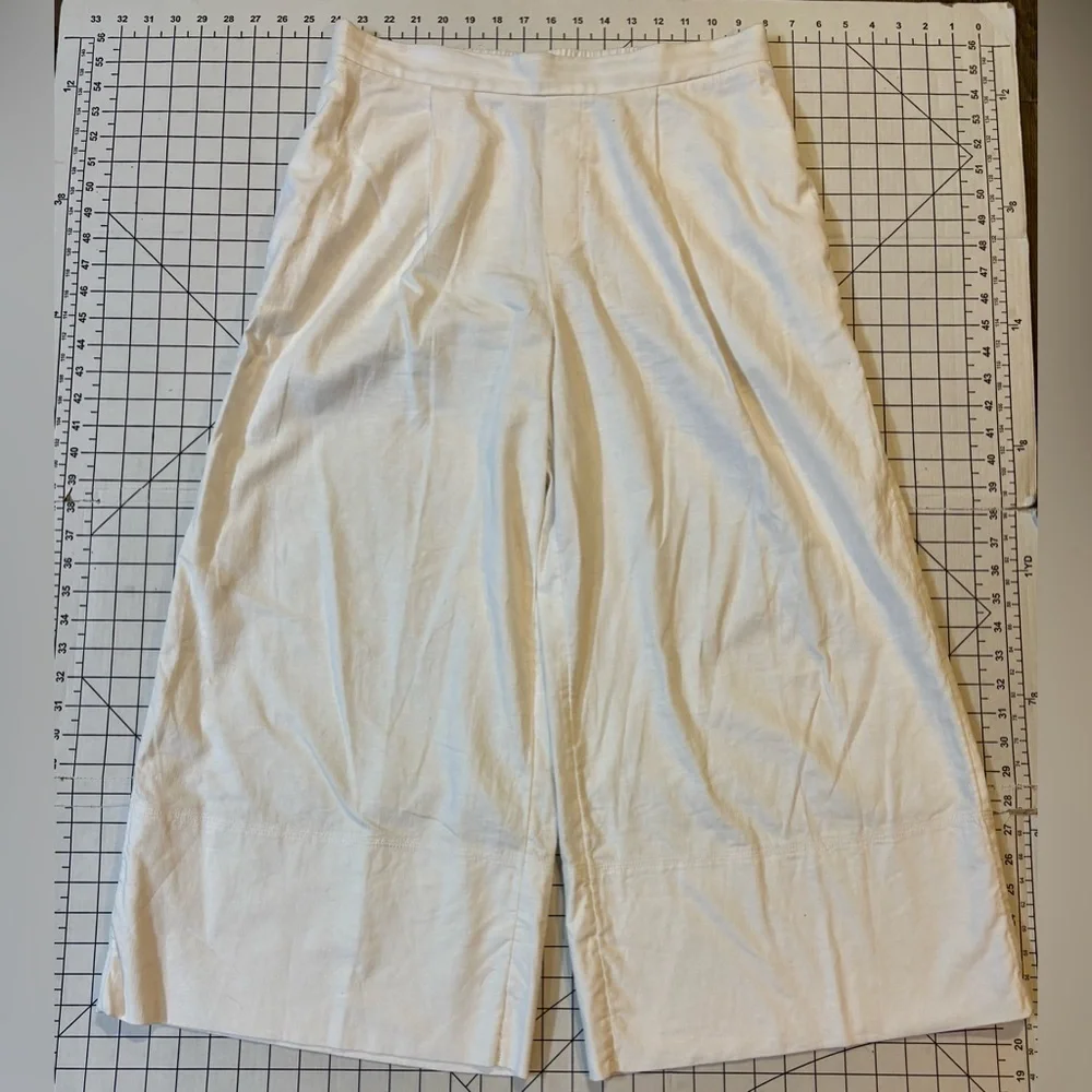 Banana Republic Women’s Medium White‎ Linen Blend Wide-Leg Cropped Pants